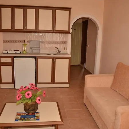 Aparthotel Dreams 2*